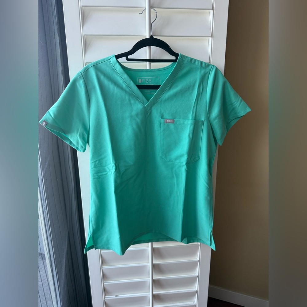 Figs Catarina surgical green small petite. BNWOT